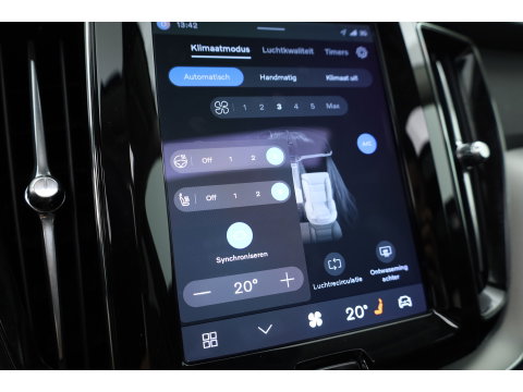Volvo XC60 2.0 T6 Plug-in hybrid AWD Plus Dark | RIJKLAAR!! |  SOH 98% | Pano | Leder | Trekhaak | Adapt. Cruise | Stoel- Stuurverw. | 360cam | Memory | Harman Kardon