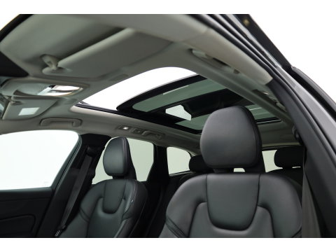 Volvo XC60 2.0 T6 Plug-in hybrid AWD Plus Dark | RIJKLAAR!! |  SOH 98% | Pano | Leder | Trekhaak | Adapt. Cruise | Stoel- Stuurverw. | 360cam | Memory | Harman Kardon