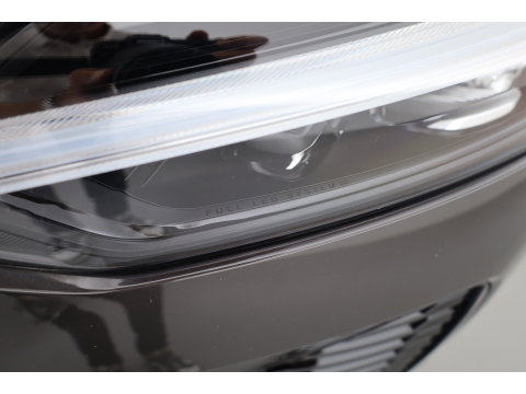 Volvo XC60 2.0 T6 Plug-in hybrid AWD Plus Dark | RIJKLAAR!! |  SOH 98% | Pano | Leder | Trekhaak | Adapt. Cruise | Stoel- Stuurverw. | 360cam | Memory | Harman Kardon