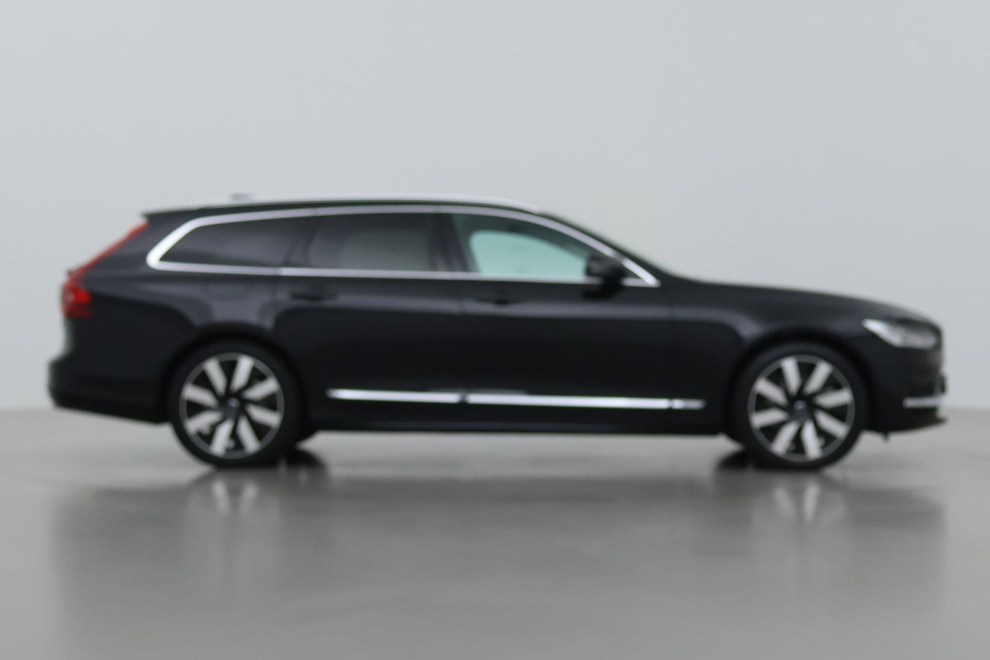 Volvo V90 T6 Plug-in hybrid Core Bright | ACC | Harman/Kardon | Camera | Memory | Stoel+Stuurverwarming | Keyless | Getint Glas