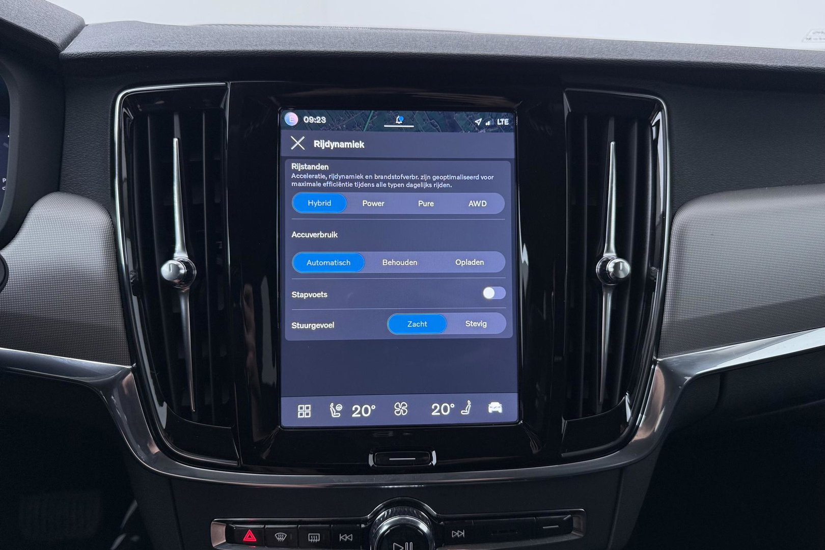 Volvo V90 T6 Plug-in hybrid Core Bright | ACC | Harman/Kardon | Camera | Memory | Stoel+Stuurverwarming | Keyless | Getint Glas