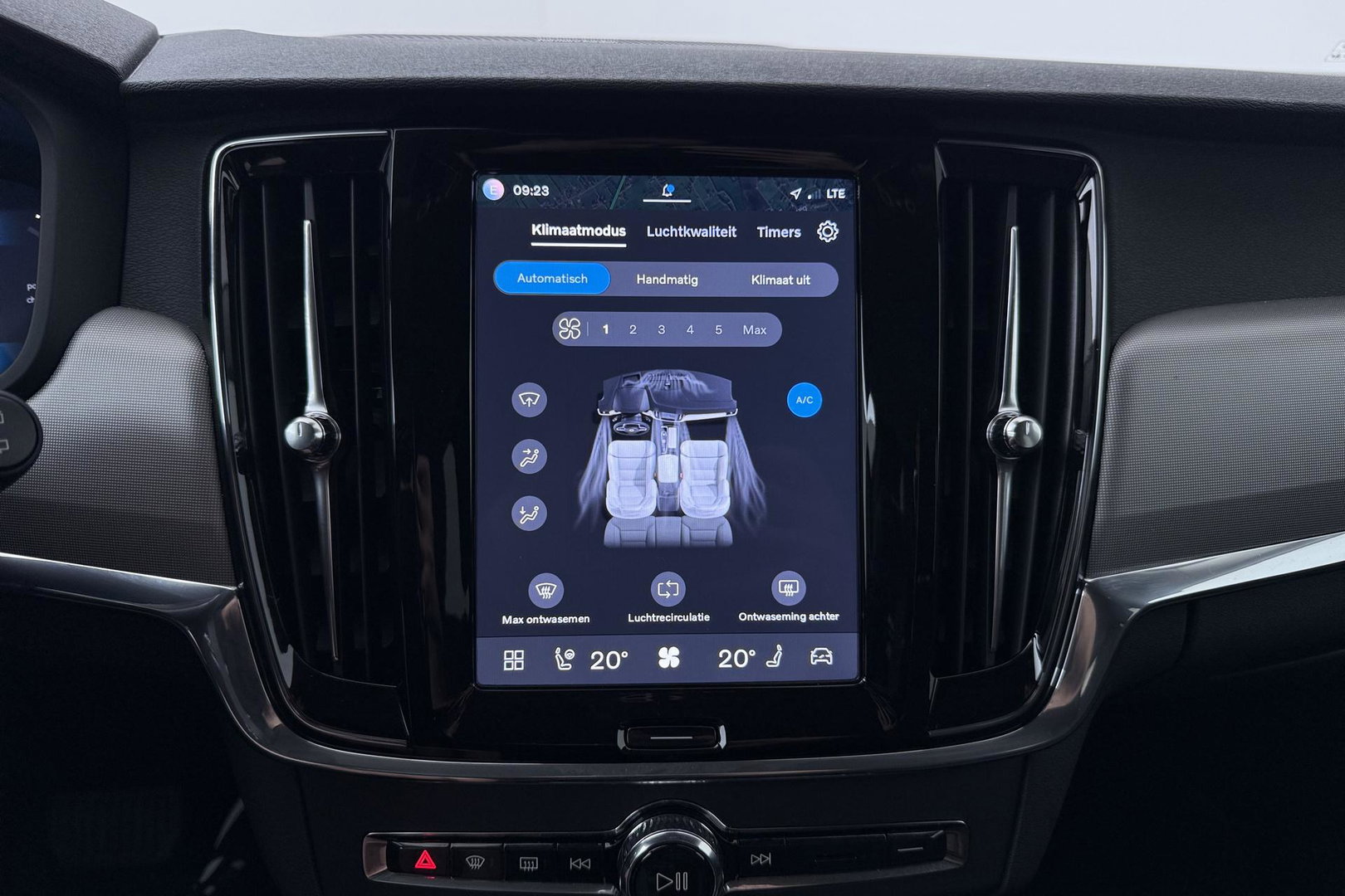 Volvo V90 T6 Plug-in hybrid Core Bright | ACC | Harman/Kardon | Camera | Memory | Stoel+Stuurverwarming | Keyless | Getint Glas