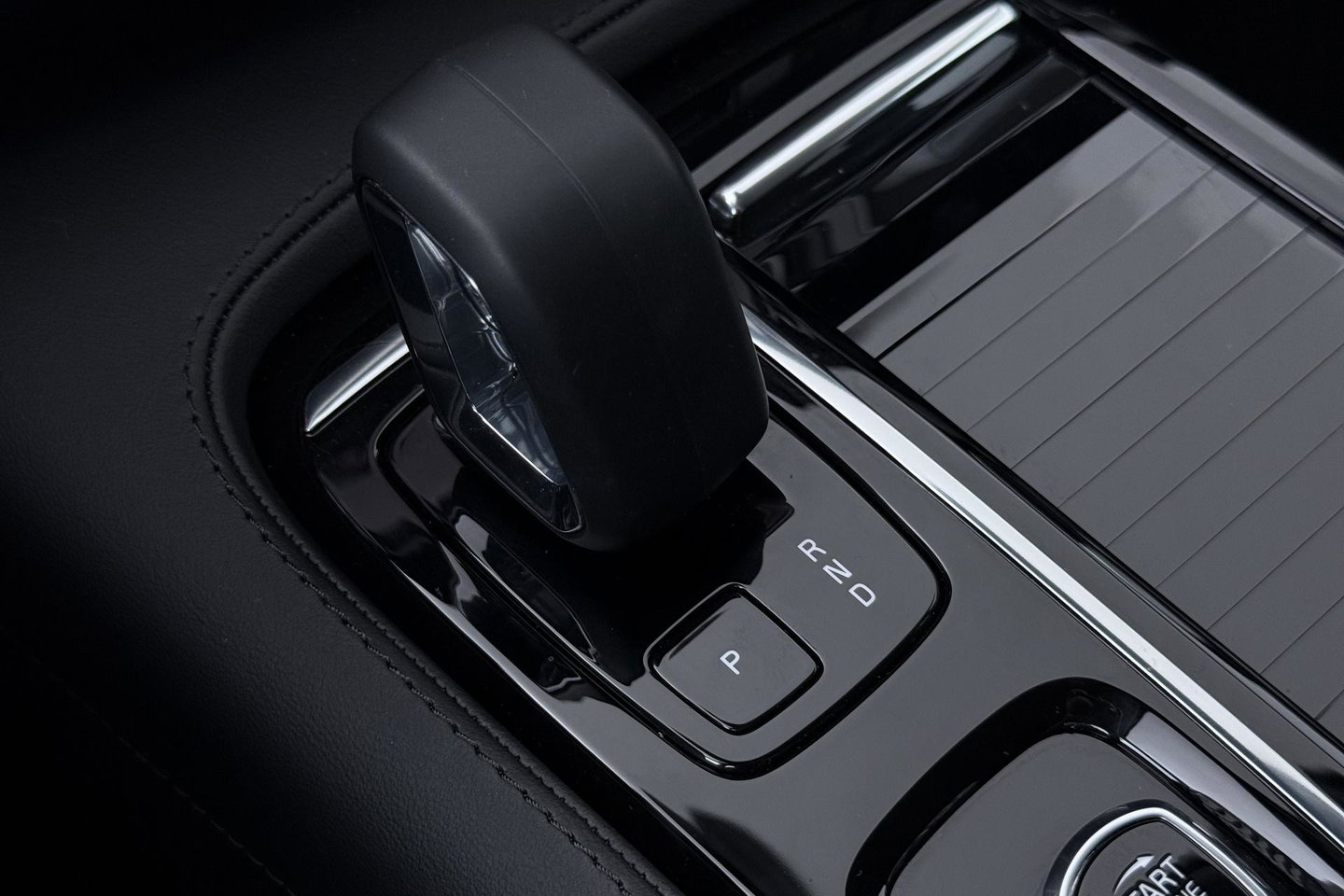 Volvo V90 T6 Plug-in hybrid Core Bright | ACC | Harman/Kardon | Camera | Memory | Stoel+Stuurverwarming | Keyless | Getint Glas