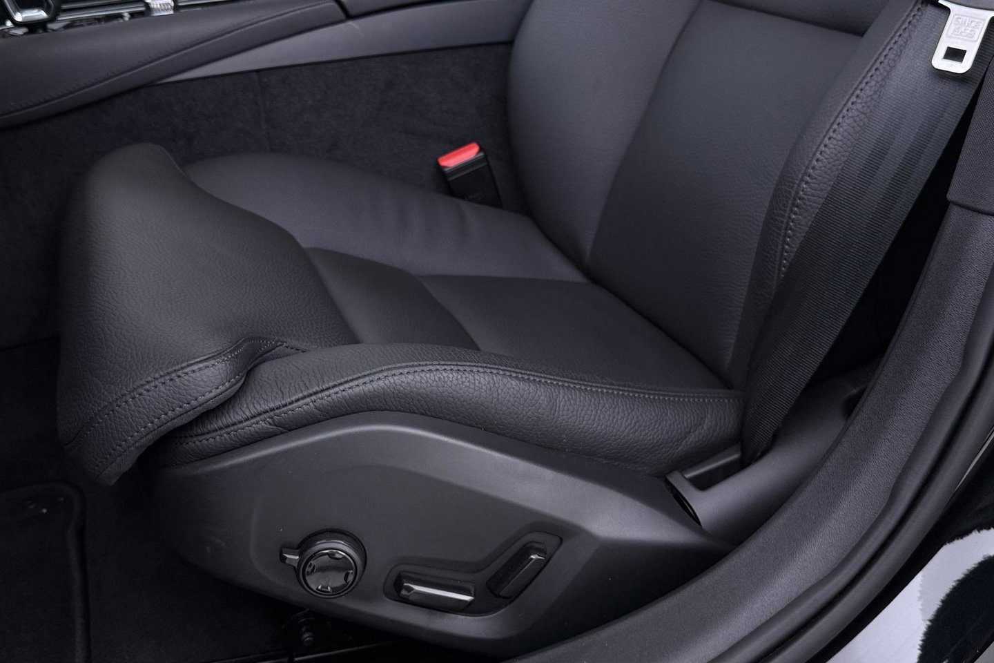 Volvo V90 T6 Plug-in hybrid Core Bright | ACC | Harman/Kardon | Camera | Memory | Stoel+Stuurverwarming | Keyless | Getint Glas