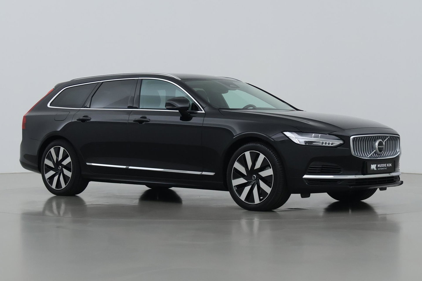 Volvo V90 T6 Plug-in hybrid Core Bright | ACC | Harman/Kardon | Camera | Memory | Stoel+Stuurverwarming | Keyless | Getint Glas