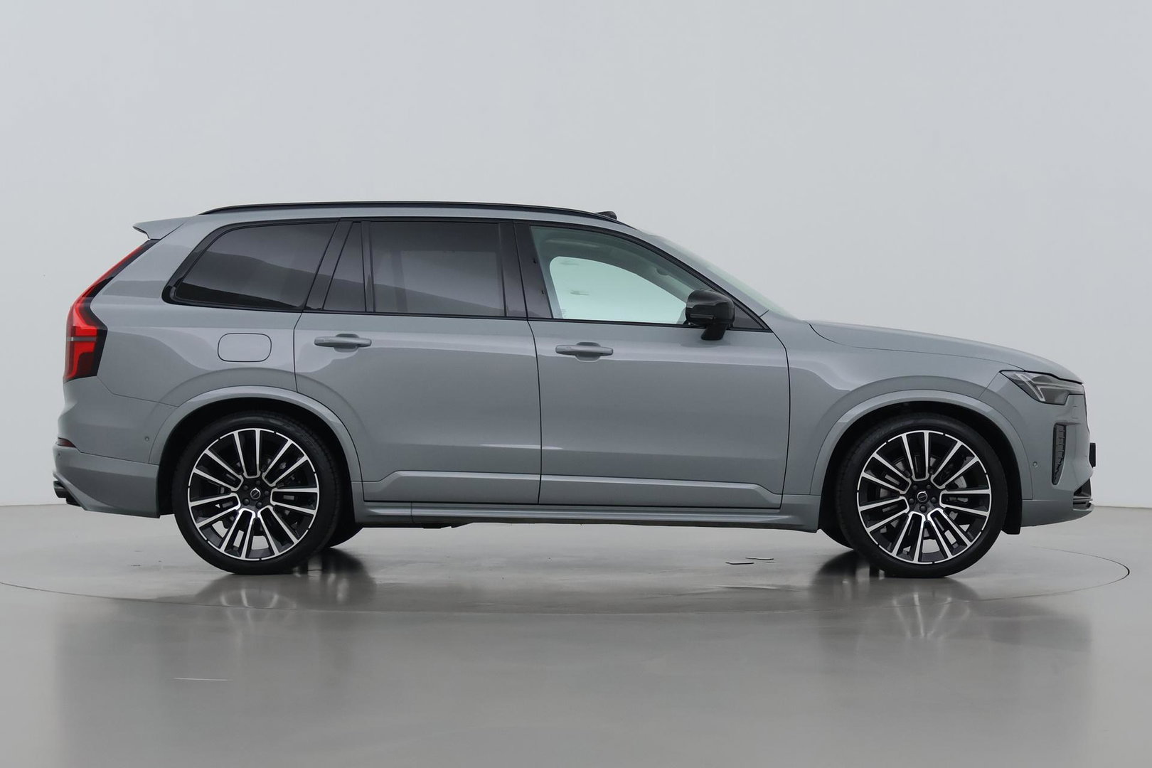 Volvo XC90 T8 Plug-in hybrid Ultra Dark | HEICO SPORTIV | ACC | Luchtvering | Bowers&Wilkins | Panoramadak | Trekhaak | Massage