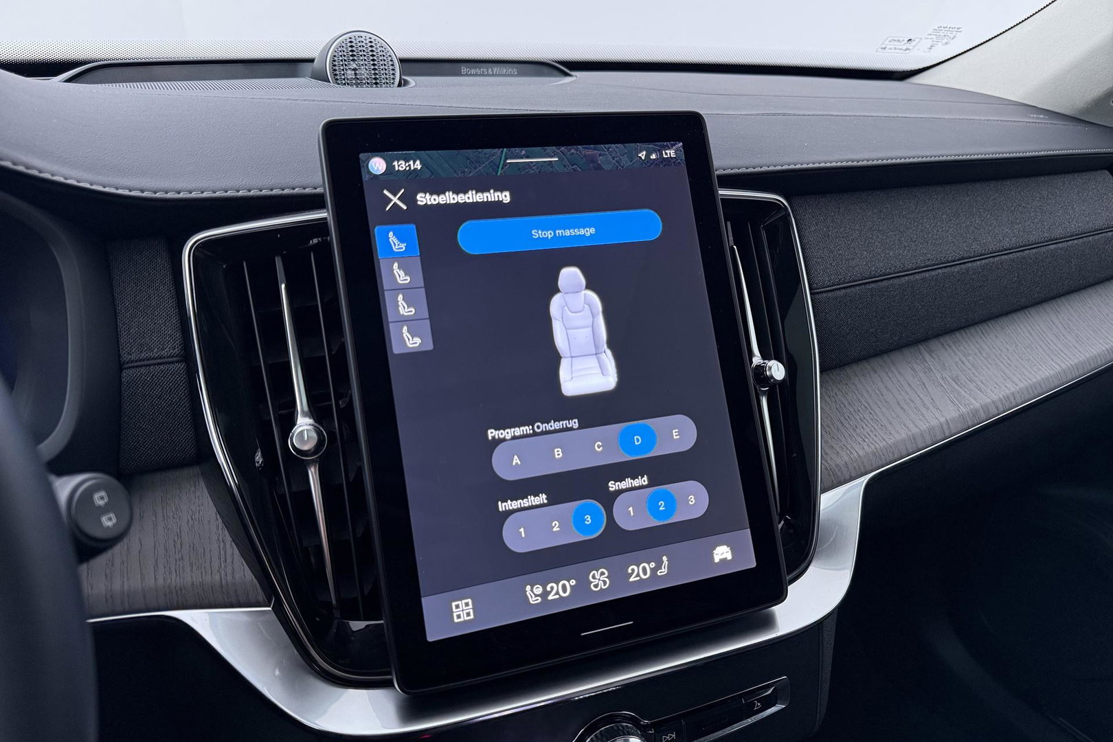Volvo XC90 T8 Plug-in hybrid Ultra Dark | HEICO SPORTIV | ACC | Luchtvering | Bowers&Wilkins | Panoramadak | Trekhaak | Massage