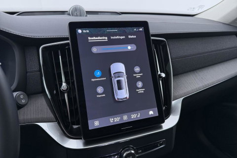 Volvo XC90 T8 Plug-in hybrid Ultra Dark | HEICO SPORTIV | ACC | Luchtvering | Bowers&Wilkins | Panoramadak | Trekhaak | Massage