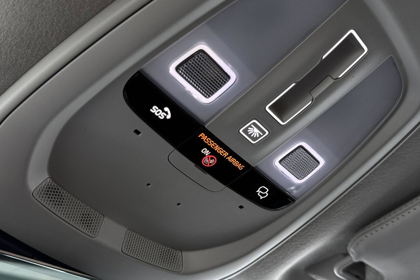 Volvo XC90 T8 Plug-in hybrid Ultra Dark | HEICO SPORTIV | ACC | Luchtvering | Bowers&Wilkins | Panoramadak | Trekhaak | Massage