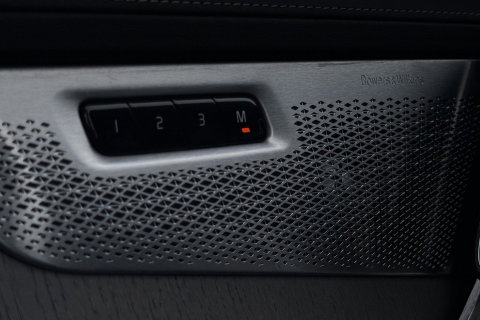 Volvo XC90 T8 Plug-in hybrid Ultra Dark | HEICO SPORTIV | ACC | Luchtvering | Bowers&Wilkins | Panoramadak | Trekhaak | Massage