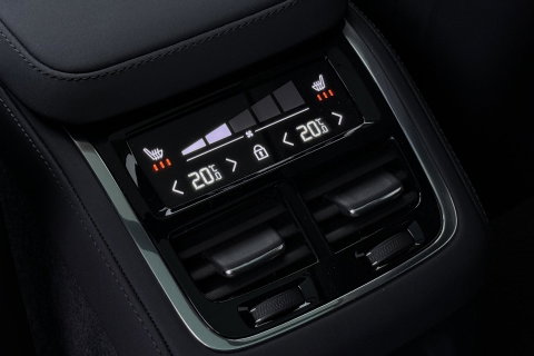 Volvo XC90 T8 Plug-in hybrid Ultra Dark | HEICO SPORTIV | ACC | Luchtvering | Bowers&Wilkins | Panoramadak | Trekhaak | Massage