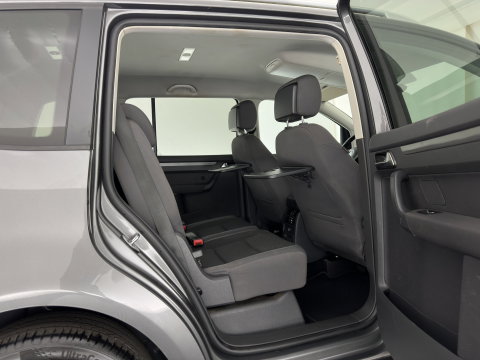 Volkswagen Touran 1.6 TDI Highline BlueMotion Aut. *NAVI-FULLMAP | COMFORT-SEATS | ECC | PDC | CRUISE | PRIVACY-GLASS | 16''ALU*