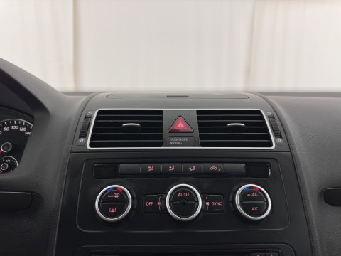 Volkswagen Touran 1.6 TDI Highline BlueMotion Aut. *NAVI-FULLMAP | COMFORT-SEATS | ECC | PDC | CRUISE | PRIVACY-GLASS | 16''ALU*