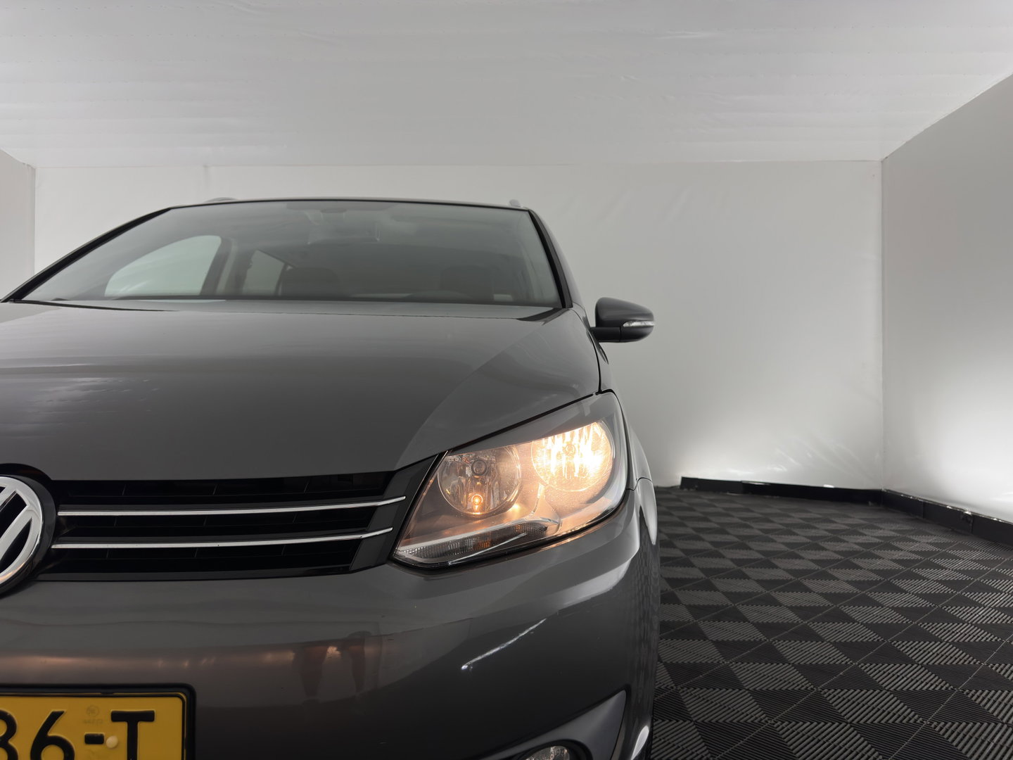 Volkswagen Touran 1.6 TDI Highline BlueMotion Aut. *NAVI-FULLMAP | COMFORT-SEATS | ECC | PDC | CRUISE | PRIVACY-GLASS | 16''ALU*