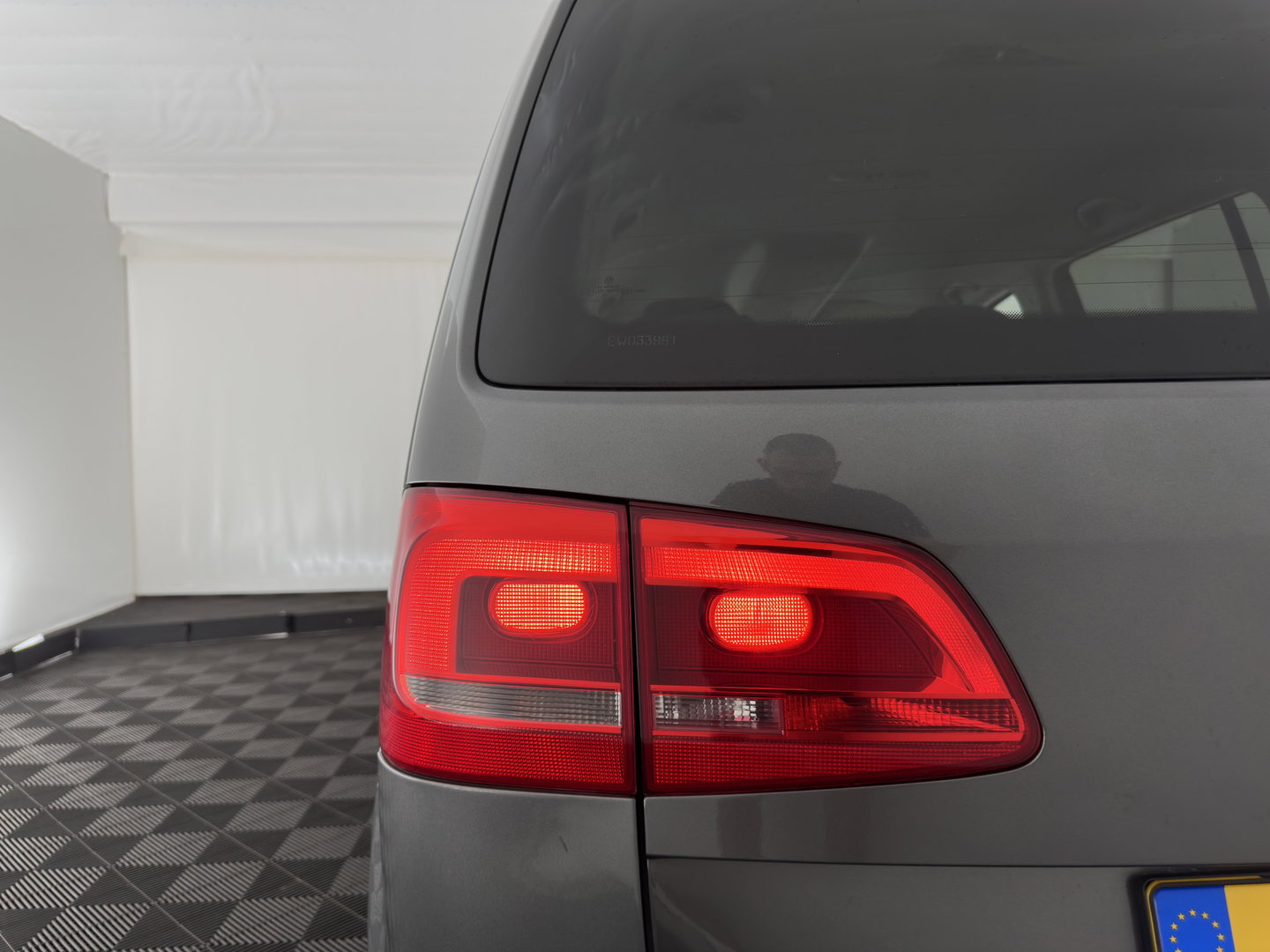 Volkswagen Touran 1.6 TDI Highline BlueMotion Aut. *NAVI-FULLMAP | COMFORT-SEATS | ECC | PDC | CRUISE | PRIVACY-GLASS | 16''ALU*