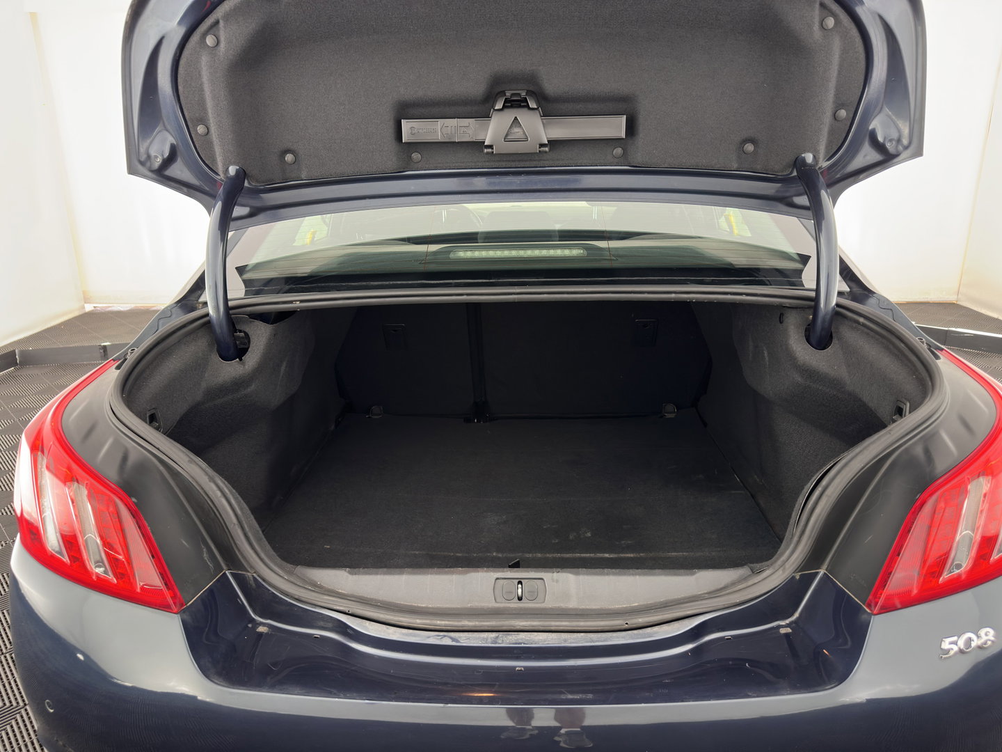 Peugeot 508 1.6 HDi Acces *NAVI-FULLMAP | COMFORT-SEATS | ECC | PDC | CRUISE*