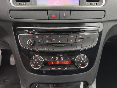 Peugeot 508 1.6 HDi Acces *NAVI-FULLMAP | COMFORT-SEATS | ECC | PDC | CRUISE*