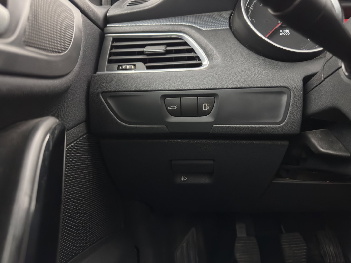 Peugeot 508 1.6 HDi Acces *NAVI-FULLMAP | COMFORT-SEATS | ECC | PDC | CRUISE*