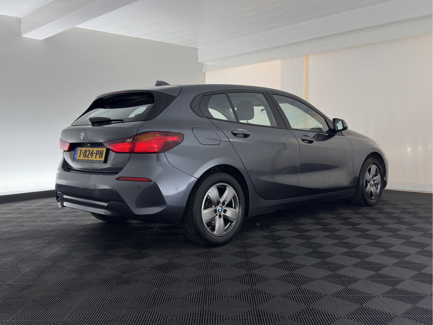 BMW 1-serie 116d (INCL.BTW) *NAVI-FULLMAP | COMFORT-SEATS | DAB+ | ECC | PDC | CRUISE | 16''ALU*