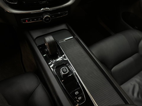 Volvo XC60 2.0 Recharge T6 AWD Inscription Pano|H/K|Keyless