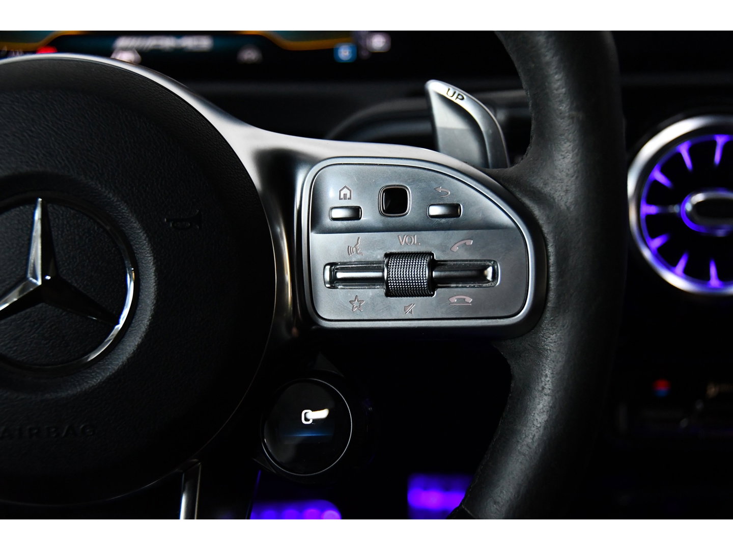 Mercedes-Benz A-Klasse AMG 35 4MATIC Edition 1, Schaalstoel, Pano, Burmester, Fulloptions