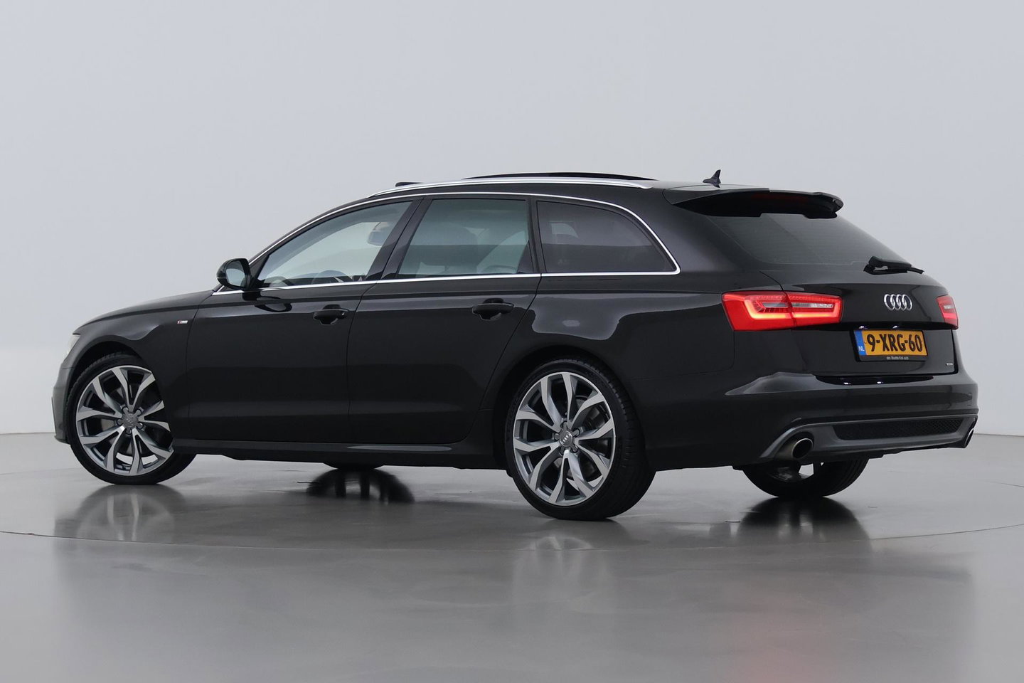 Audi A6 Avant 3.0 TDI BiT quattro Pro Line Plus | Luchtvering | Panoramadak | BOSE | Camera | Keyless | Leder | 20 inch