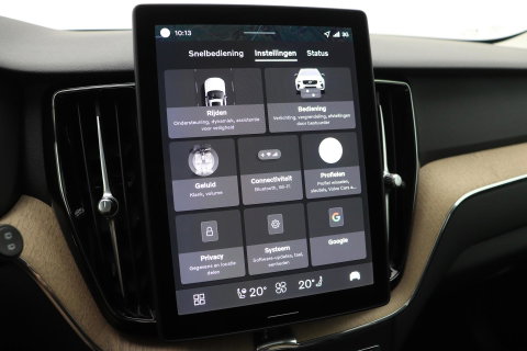 Volvo XC60 T8 Plug-in hybrid Plus Dark | FACELIFT | ACC | Panoramadak | Head-Up | Harman/Kardon | 360° Camera | BLIS