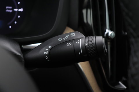 Volvo XC60 T8 Plug-in hybrid Plus Dark | FACELIFT | ACC | Panoramadak | Head-Up | Harman/Kardon | 360° Camera | BLIS