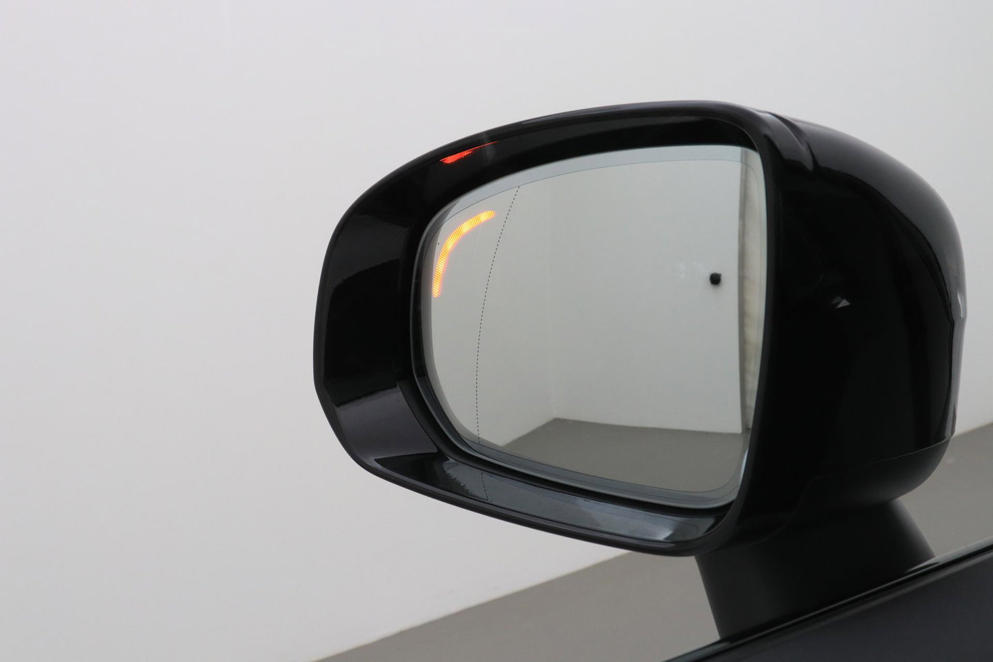 Volvo XC60 T8 Plug-in hybrid Plus Dark | FACELIFT | ACC | Panoramadak | Head-Up | Harman/Kardon | 360° Camera | BLIS