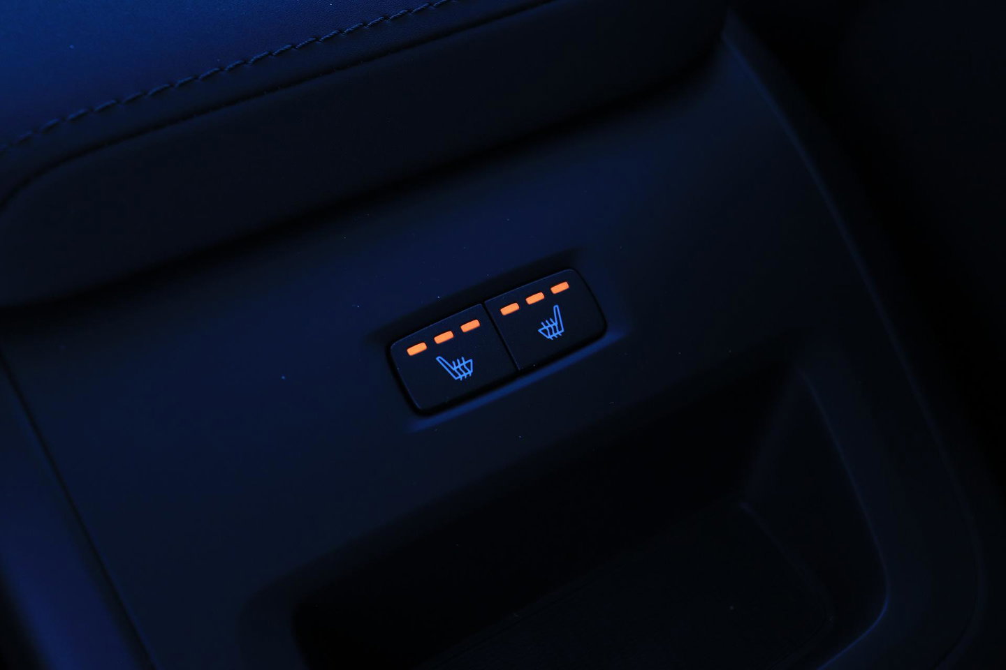 Volvo XC60 T8 Plug-in hybrid Plus Dark | FACELIFT | ACC | Panoramadak | Head-Up | Harman/Kardon | 360° Camera | BLIS