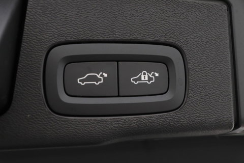 Volvo XC60 T8 Plug-in hybrid Plus Dark | FACELIFT | ACC | Panoramadak | Head-Up | Harman/Kardon | 360° Camera | BLIS