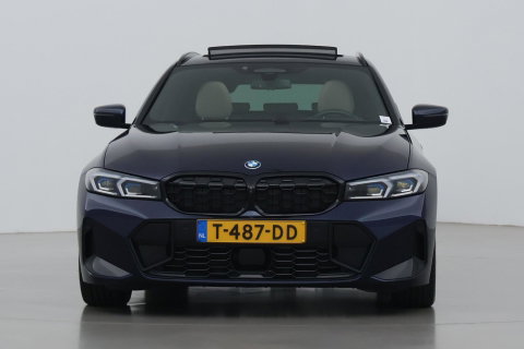 BMW 3 Serie Touring 330e xDrive | ACC | Trekhaak | Panoramadak | 360° Camera | Harman/Kardon | Head-Up | Stuurverwarming