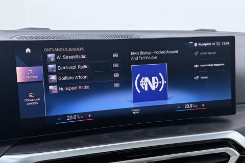 BMW 3 Serie Touring 330e xDrive | ACC | Trekhaak | Panoramadak | 360° Camera | Harman/Kardon | Head-Up | Stuurverwarming