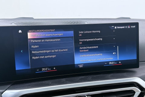 BMW 3 Serie Touring 330e xDrive | ACC | Trekhaak | Panoramadak | 360° Camera | Harman/Kardon | Head-Up | Stuurverwarming