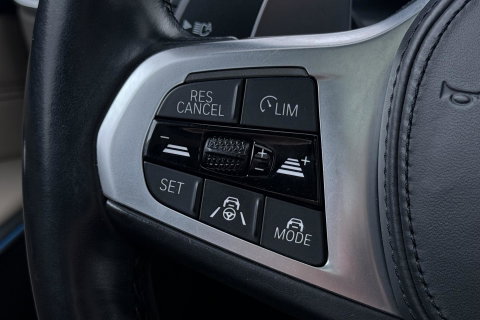 BMW 3 Serie Touring 330e xDrive | ACC | Trekhaak | Panoramadak | 360° Camera | Harman/Kardon | Head-Up | Stuurverwarming