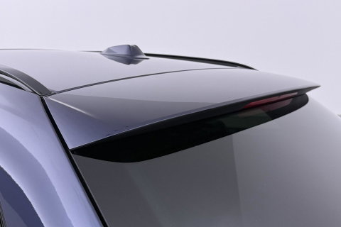 BMW 3 Serie Touring 330e xDrive | ACC | Trekhaak | Panoramadak | 360° Camera | Harman/Kardon | Head-Up | Stuurverwarming