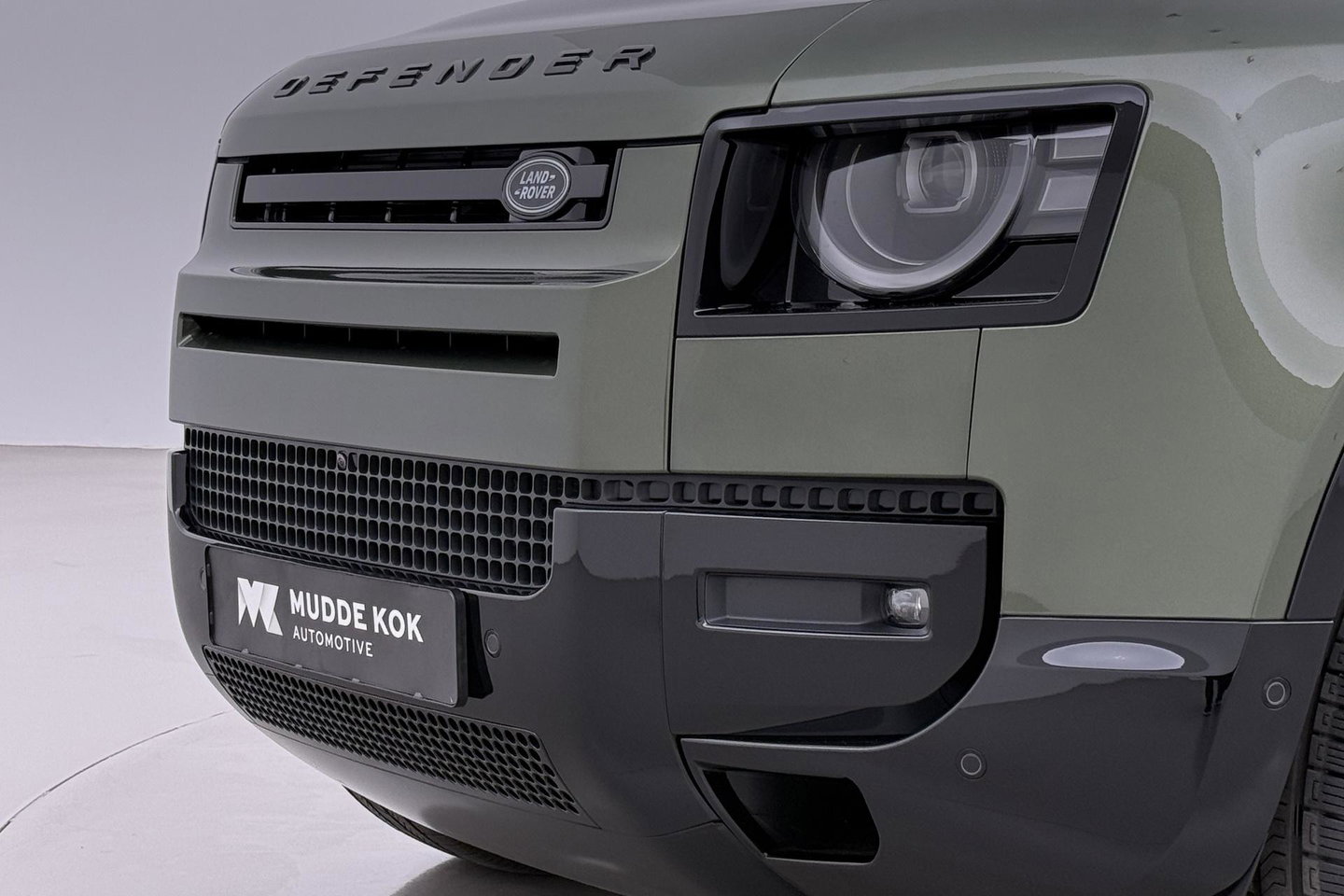 Land Rover Defender 2.0 P300e 110 X-Dynamic HSE | FACELIFT | Caraway | ClearSight | Meridian Surround | Head-Up | ACC | Panoramadak | Trekhaak