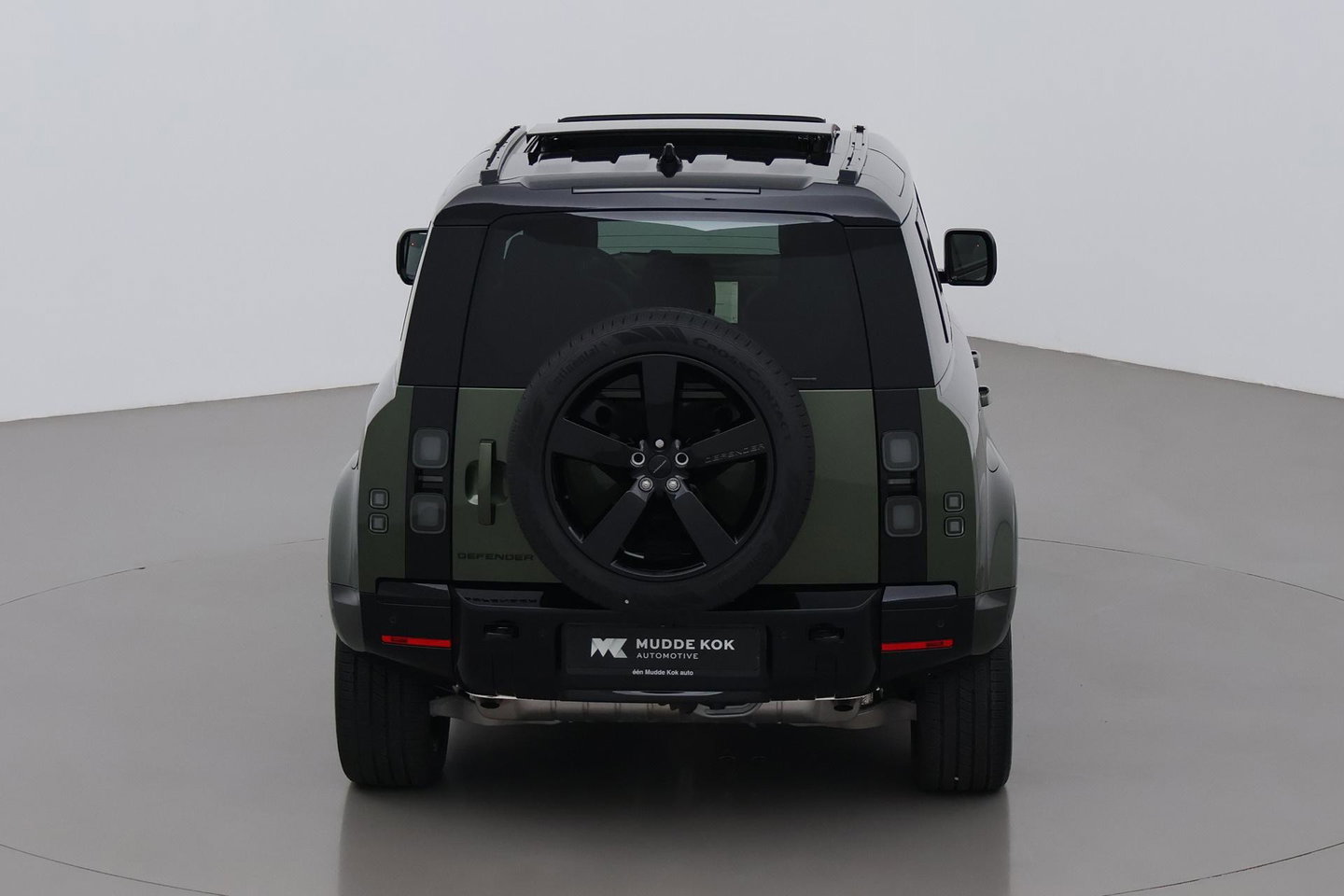 Land Rover Defender 2.0 P300e 110 X-Dynamic HSE | FACELIFT | Caraway | ClearSight | Meridian Surround | Head-Up | ACC | Panoramadak | Trekhaak