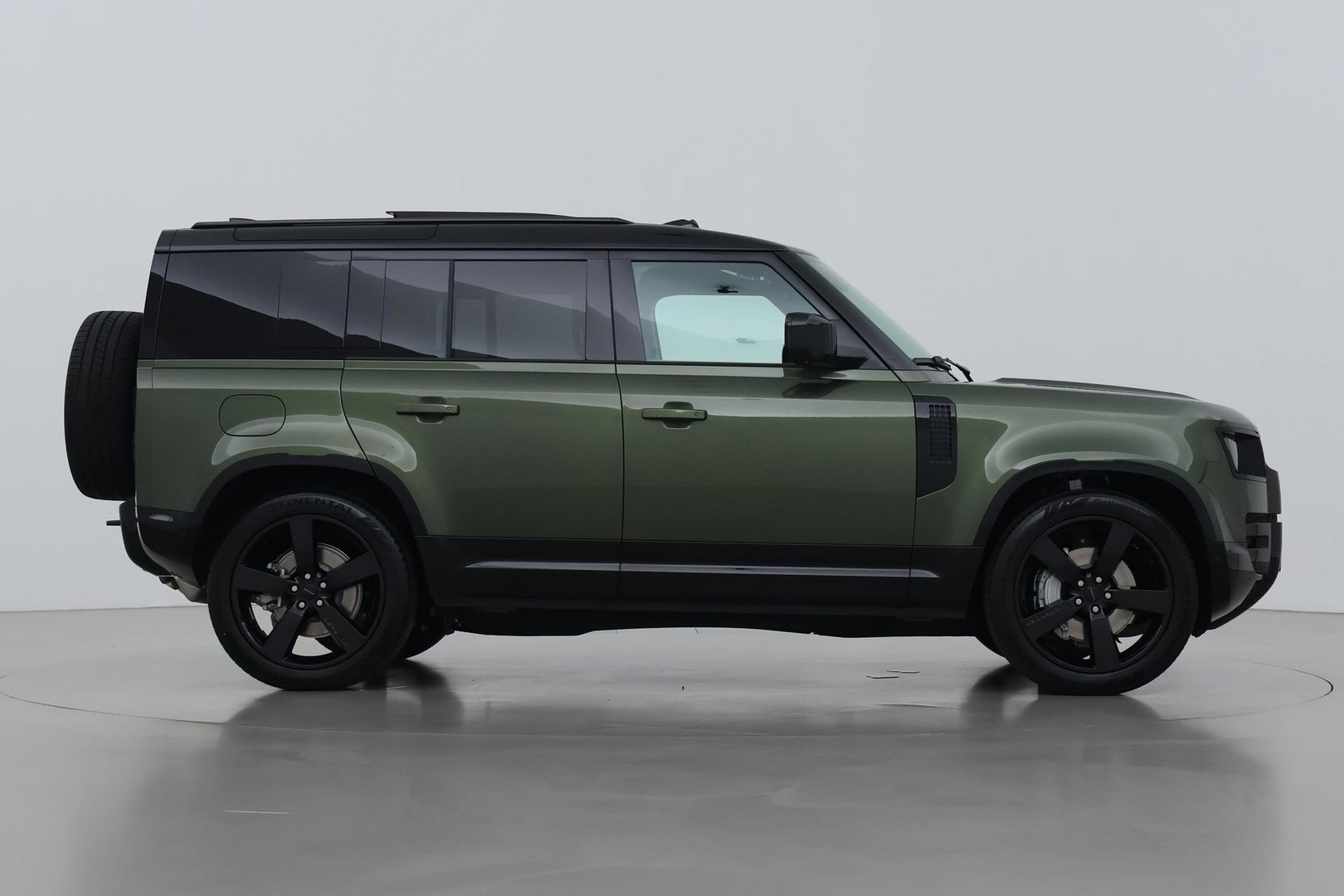 Land Rover Defender 2.0 P300e 110 X-Dynamic HSE | FACELIFT | Caraway | ClearSight | Meridian Surround | Head-Up | ACC | Panoramadak | Trekhaak
