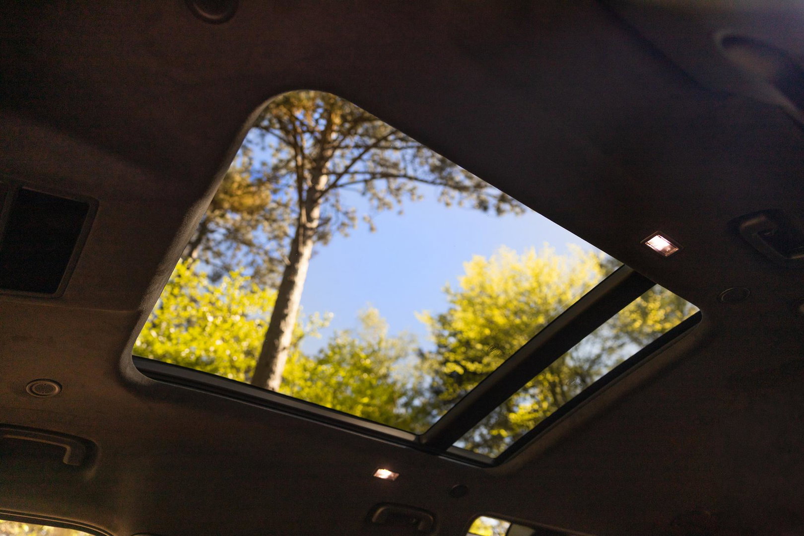 Land Rover Defender 2.0 P300e 110 X-Dynamic HSE | FACELIFT | Caraway | ClearSight | Meridian Surround | Head-Up | ACC | Panoramadak | Trekhaak