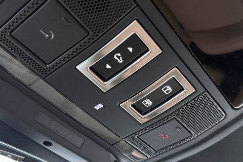 Land Rover Defender 2.0 P300e 110 X-Dynamic HSE | FACELIFT | Caraway | ClearSight | Meridian Surround | Head-Up | ACC | Panoramadak | Trekhaak