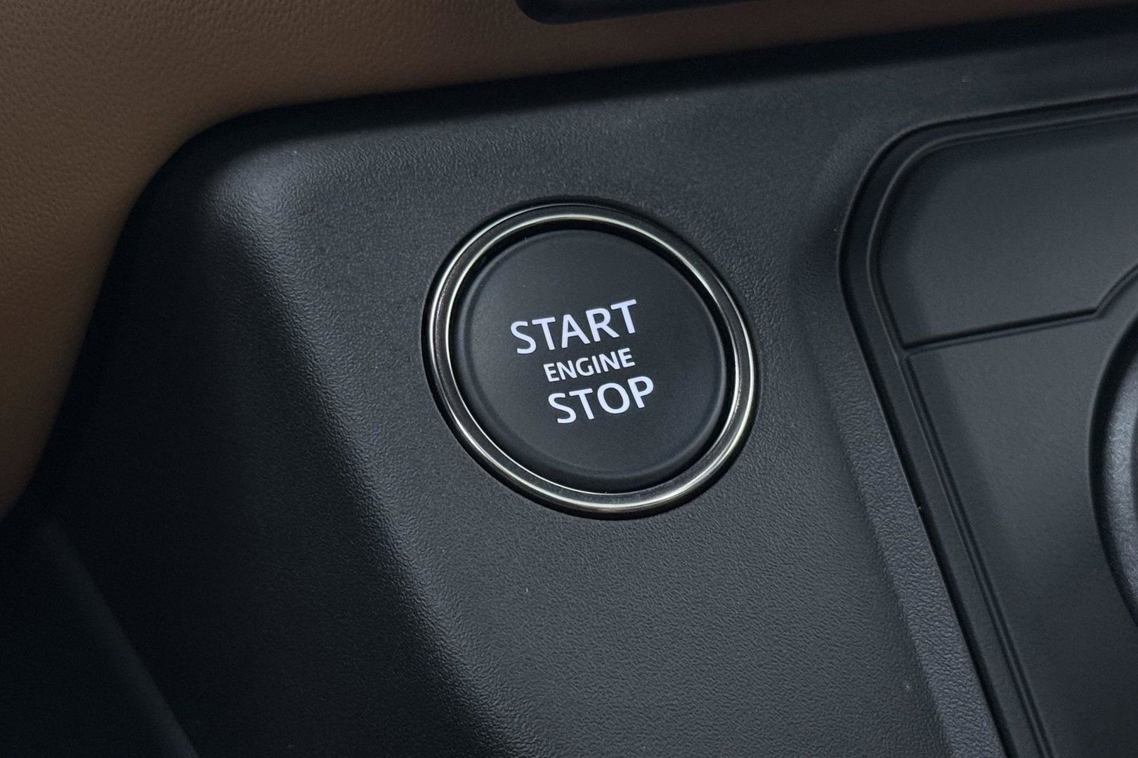 Land Rover Defender 2.0 P300e 110 X-Dynamic HSE | FACELIFT | Caraway | ClearSight | Meridian Surround | Head-Up | ACC | Panoramadak | Trekhaak