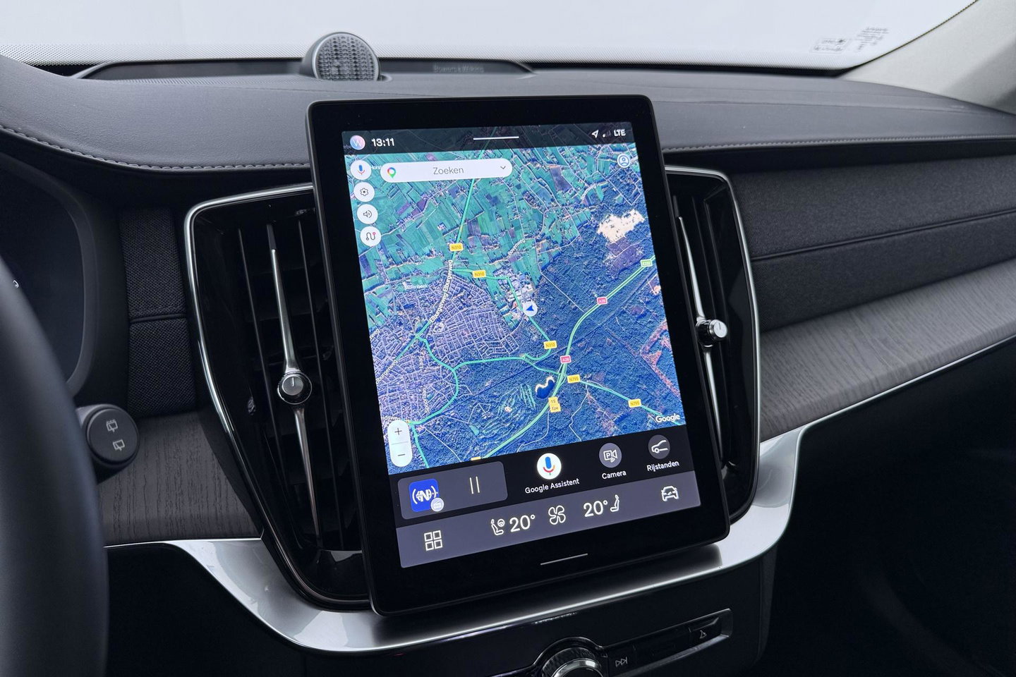 Volvo XC90 T8 Plug-in hybrid Ultra Dark | HEICO SPORTIV | ACC | Luchtvering | Bowers&Wilkins | Panoramadak | Trekhaak | Massage