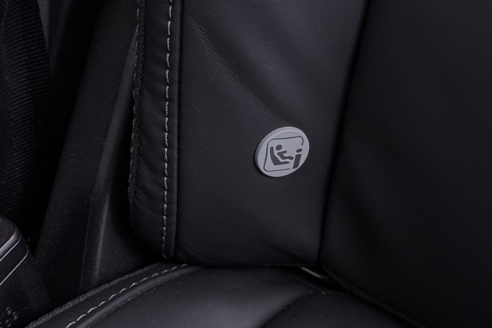 Volvo XC90 T8 Plug-in hybrid Ultra Dark | HEICO SPORTIV | ACC | Luchtvering | Bowers&Wilkins | Panoramadak | Trekhaak | Massage