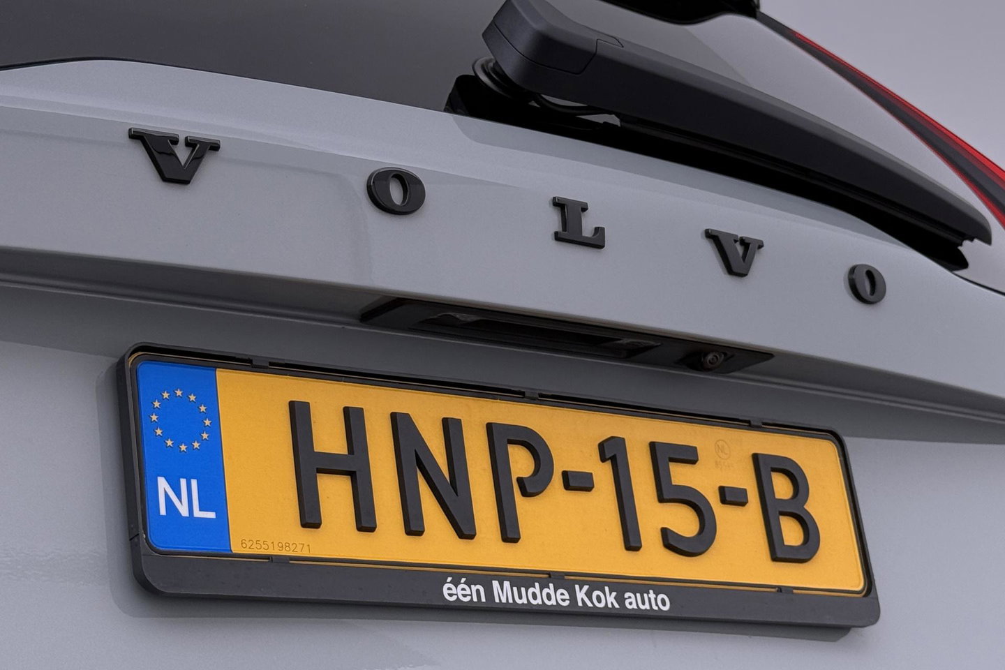 Volvo XC90 T8 Plug-in hybrid Ultra Dark | HEICO SPORTIV | ACC | Luchtvering | Bowers&Wilkins | Panoramadak | Trekhaak | Massage