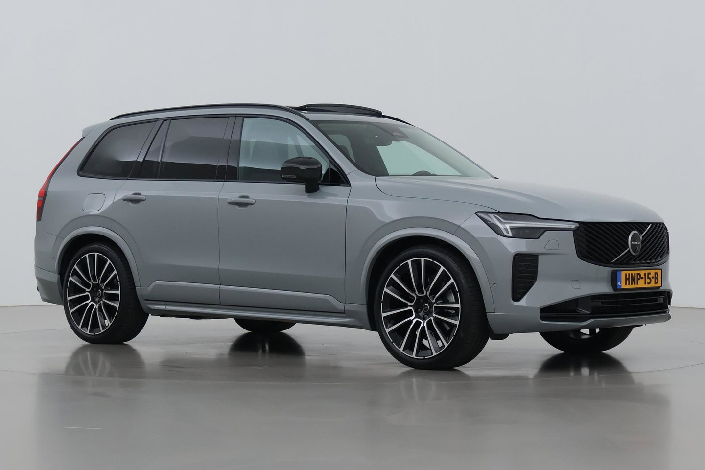 Volvo XC90 T8 Plug-in hybrid Ultra Dark | HEICO SPORTIV | ACC | Luchtvering | Bowers&Wilkins | Panoramadak | Trekhaak | Massage