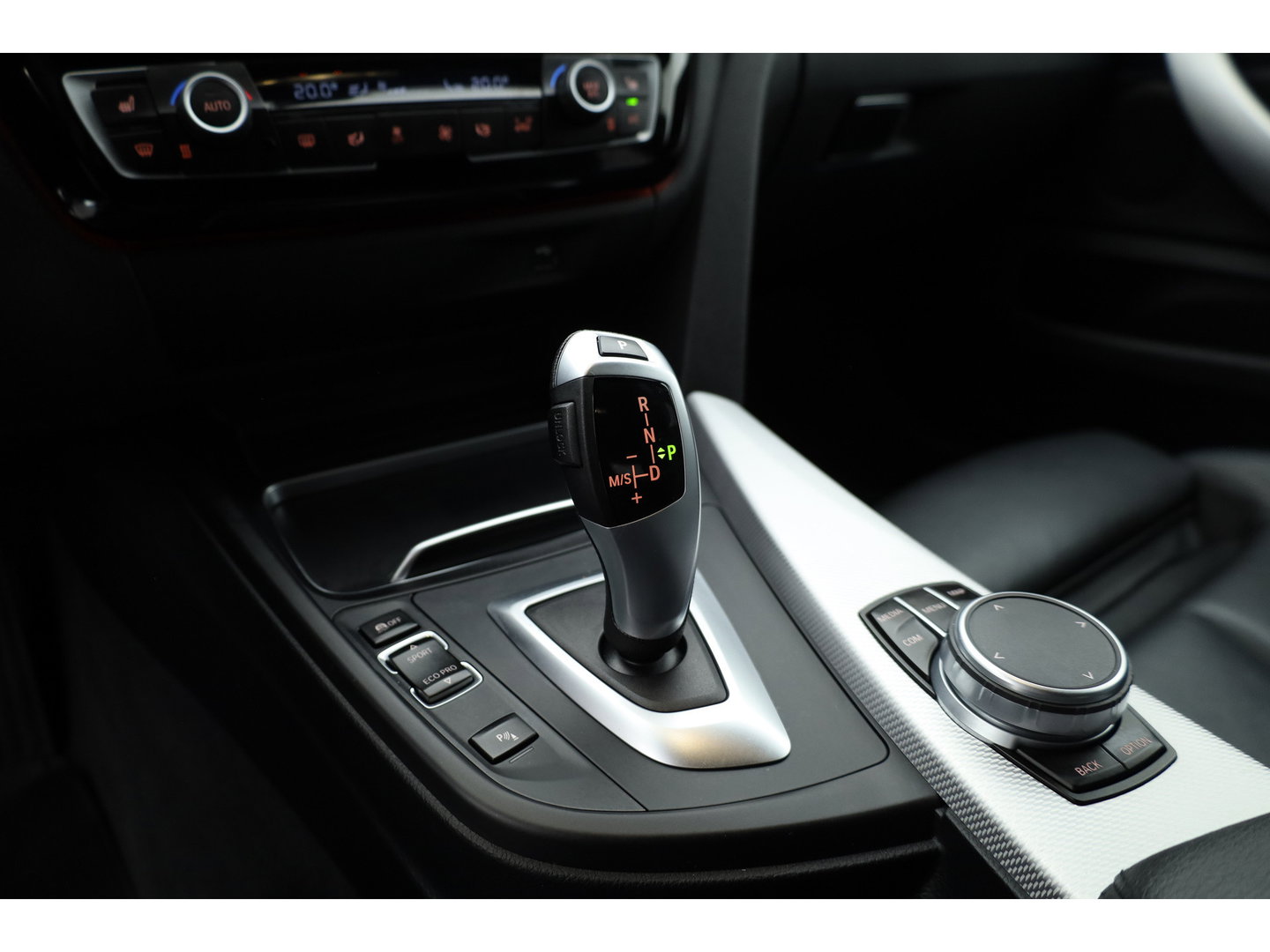 BMW 4 Serie Gran Coupé 420i High Executive Edition | RIJKLAAR!! | Cruise Contr. | Leder | Camera | Stoelverw. | LED | Navi | PDC V+A | 18''