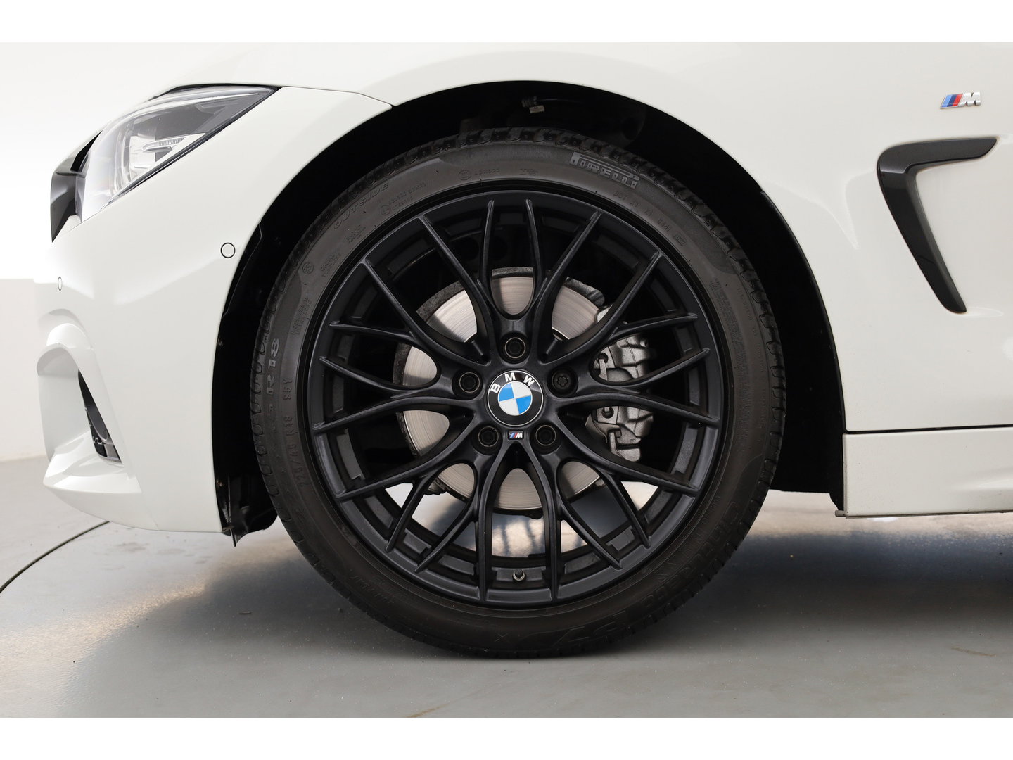 BMW 4 Serie Gran Coupé 420i High Executive Edition | RIJKLAAR!! | Cruise Contr. | Leder | Camera | Stoelverw. | LED | Navi | PDC V+A | 18''