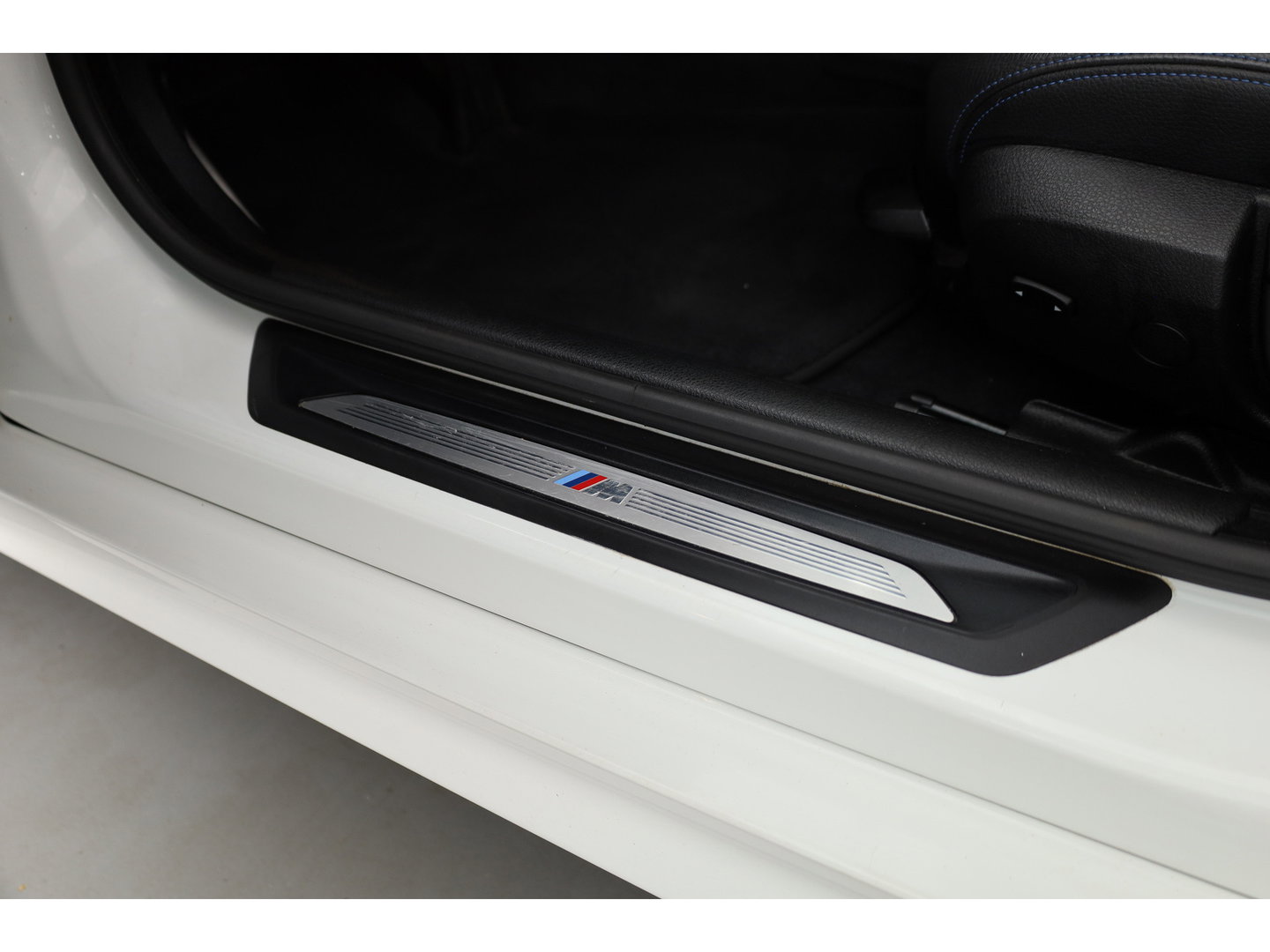 BMW 4 Serie Gran Coupé 420i High Executive Edition | RIJKLAAR!! | Cruise Contr. | Leder | Camera | Stoelverw. | LED | Navi | PDC V+A | 18''