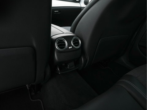 Mercedes-Benz E-Klasse 300 de Exclusive Line (Plug-in) (INCL.BTW) Aut. *LEATHER-FABRIC | FULL-LED | AMBIENTLIGHT | CAMERA | WIDESCREEN-DIGI-COCKPIT | NAVI-FULLMAP | HEATED-SPORTSEATS | PRIVACY-GLASS | SHIFTPADDLES | ECC | PDC | CRUISE | 19''ALU*
